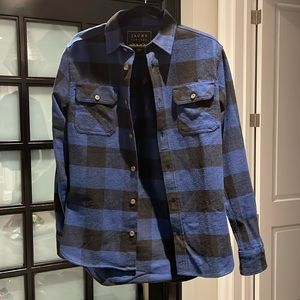 Cotton shirt, cotton flannel, never worn, blue/black size small men’s